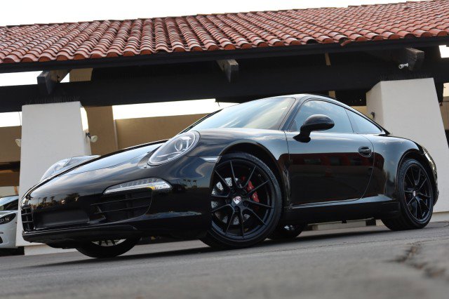 Used 2015 Porsche 911 Carrera RWD image 3