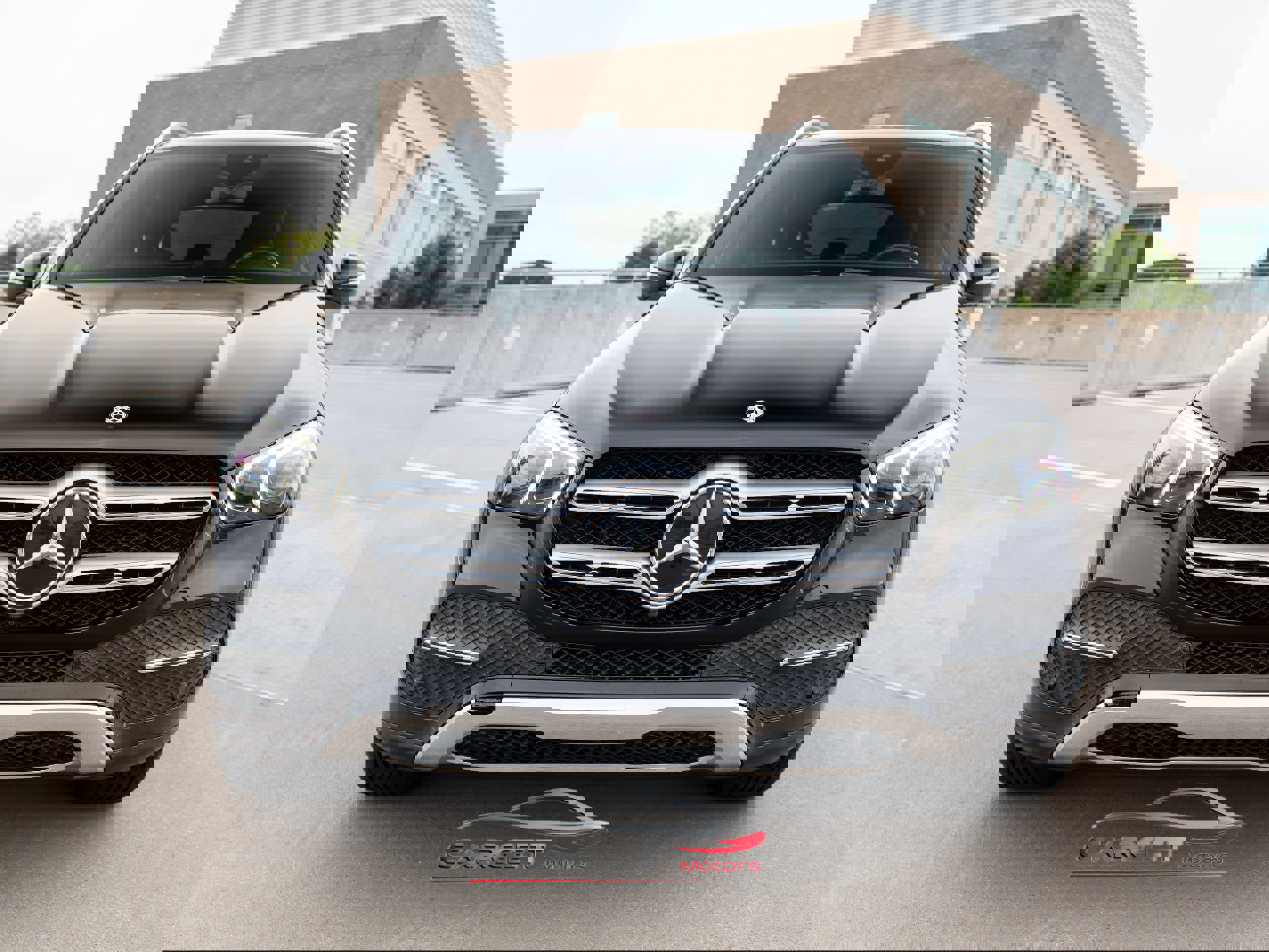 Used 2021 Mercedes-Benz GLE 350 4MATIC w/ Premium Package image 2