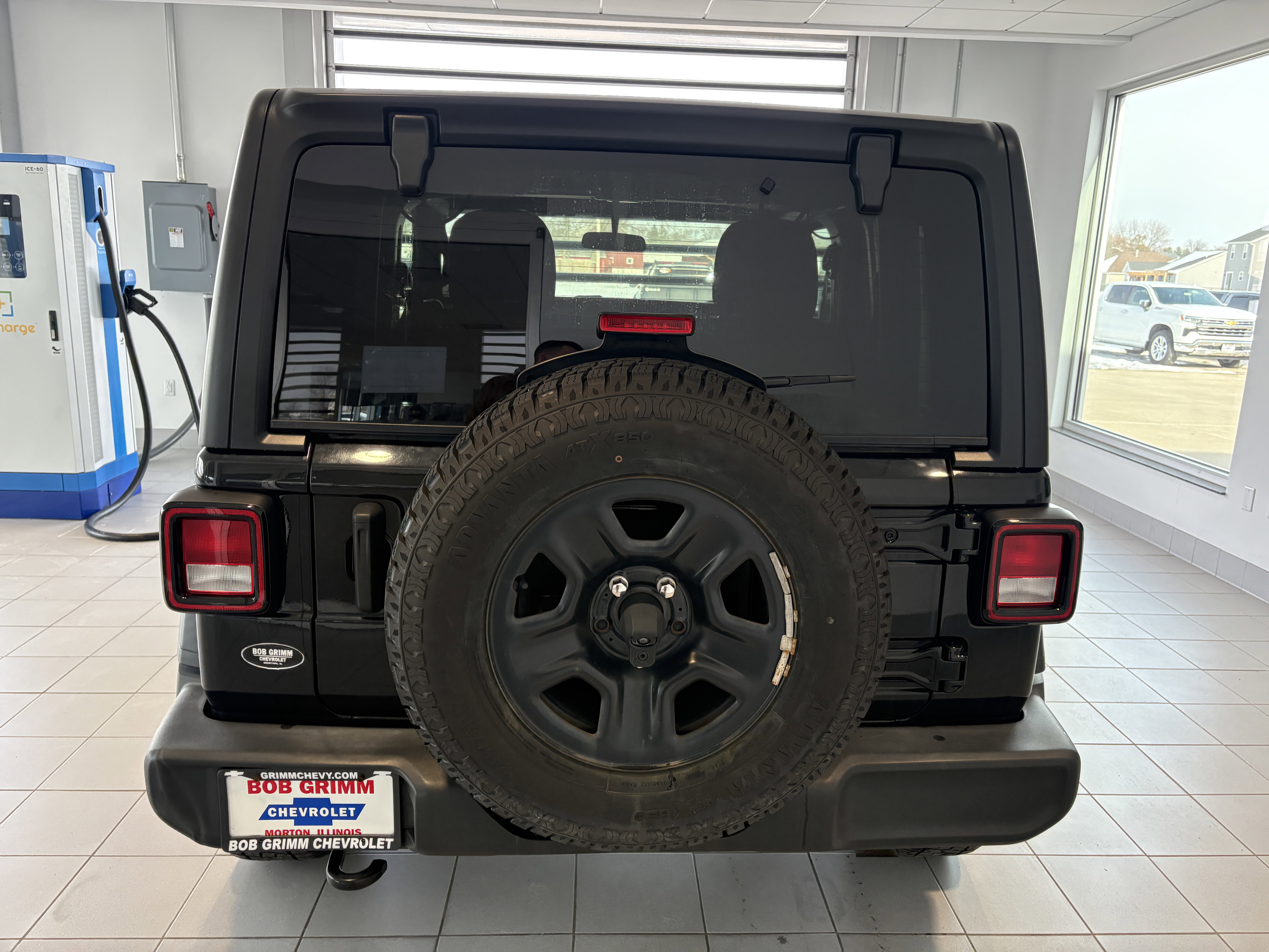 Used 2021 Jeep Wrangler Sport S image 4