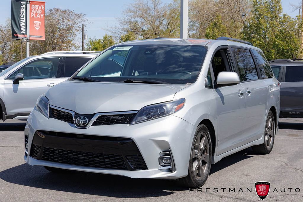 Used 2020 Toyota Sienna SE FWD image 14