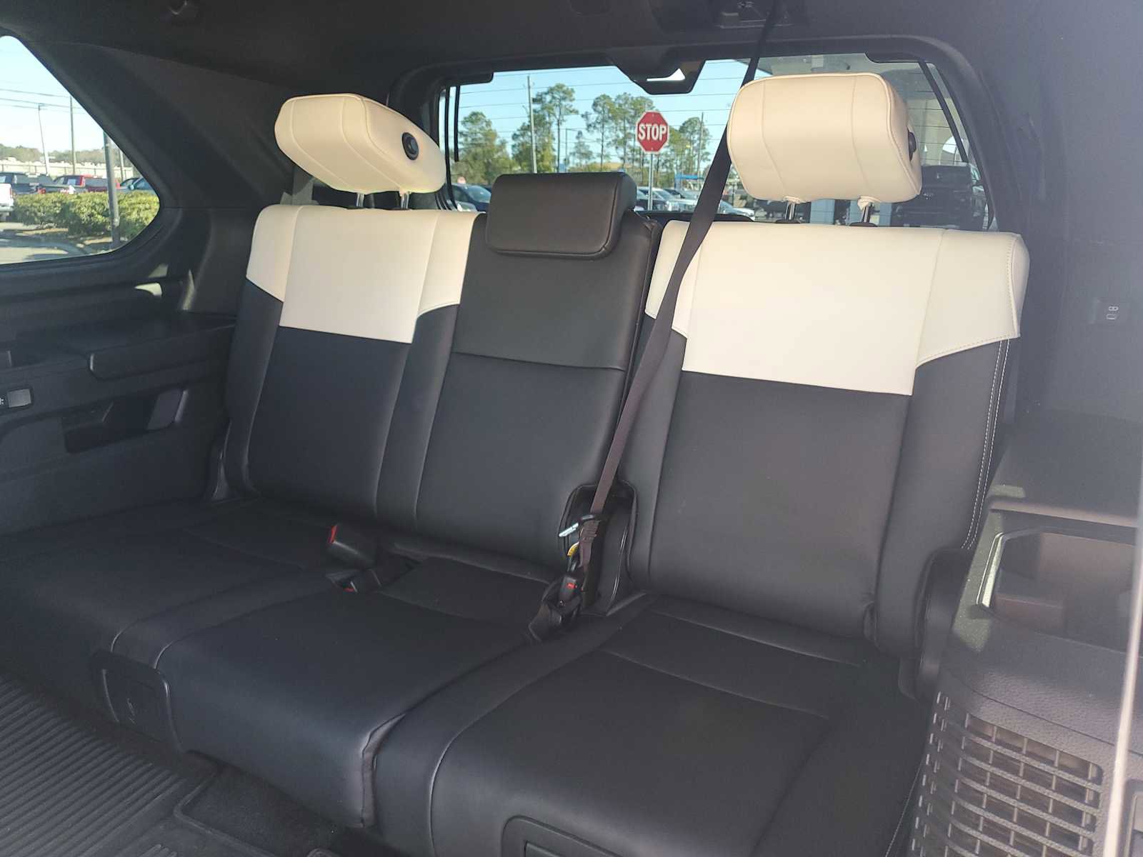 Used 2025 Toyota Sequoia Capstone image 15