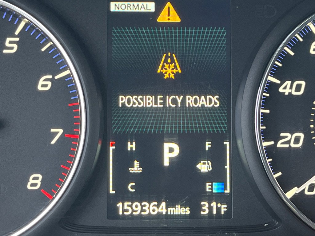 Used 2015 Mitsubishi Outlander SE image 15