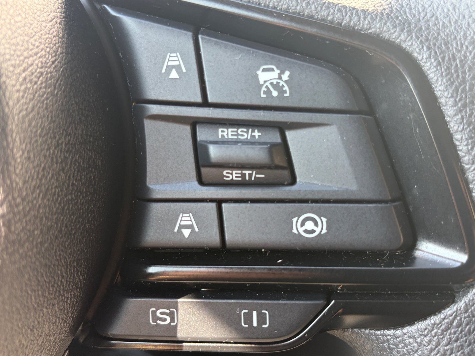 Used 2024 Subaru Crosstrek 2.0i Premium AWD/4WD image 18