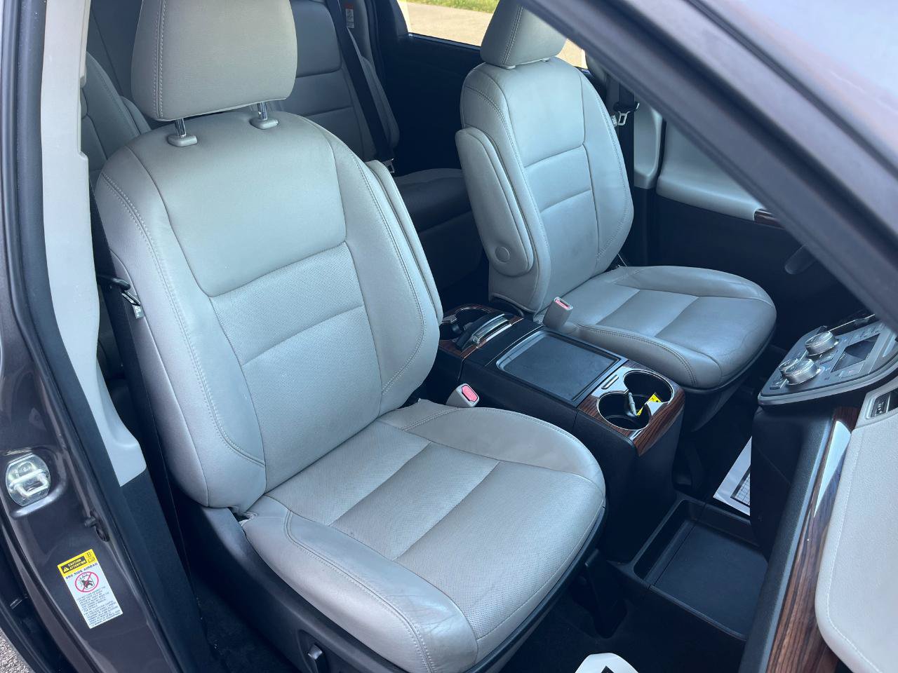 Used 2015 Toyota Sienna Limited FWD image 26