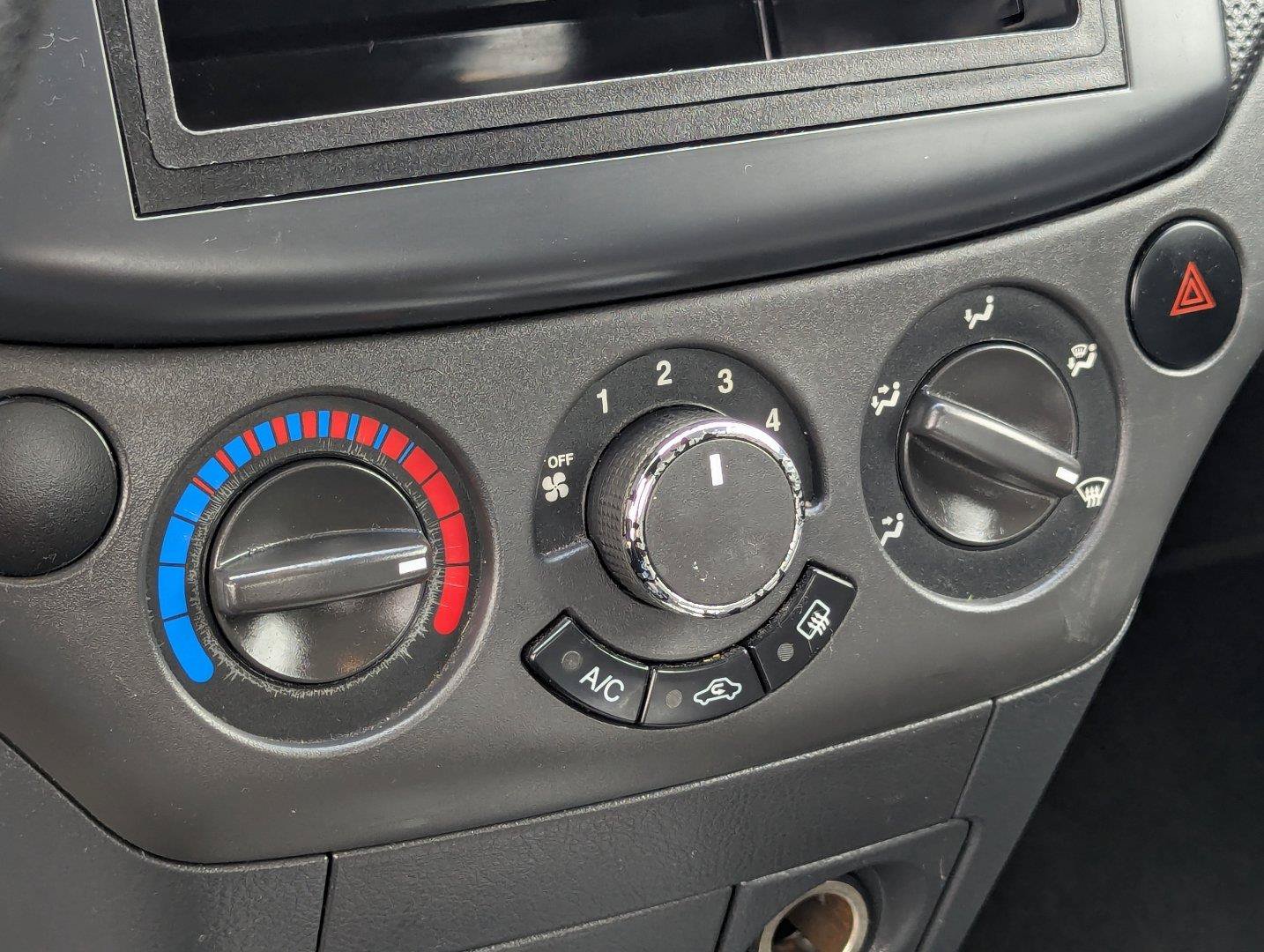 Used 2009 Chevrolet Aveo LT FWD image 19
