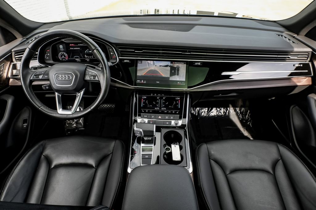 Used 2022 Audi Q8 Premium Plus image 11