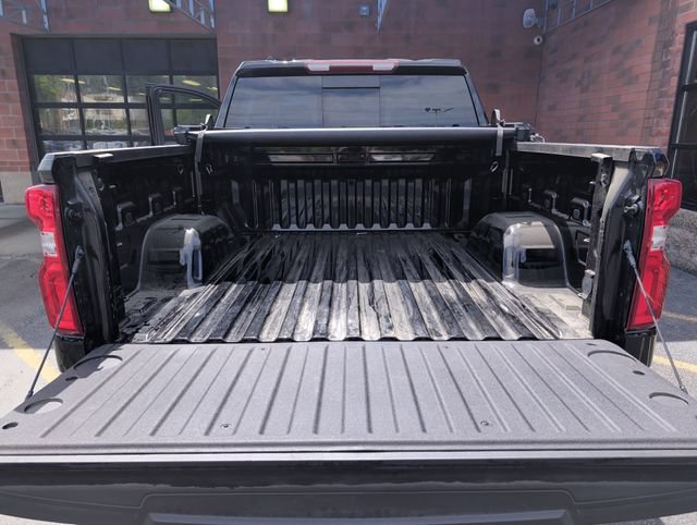 Used 2023 Chevrolet Silverado 1500 RST w/ Convenience Package II AWD/4WD image 22