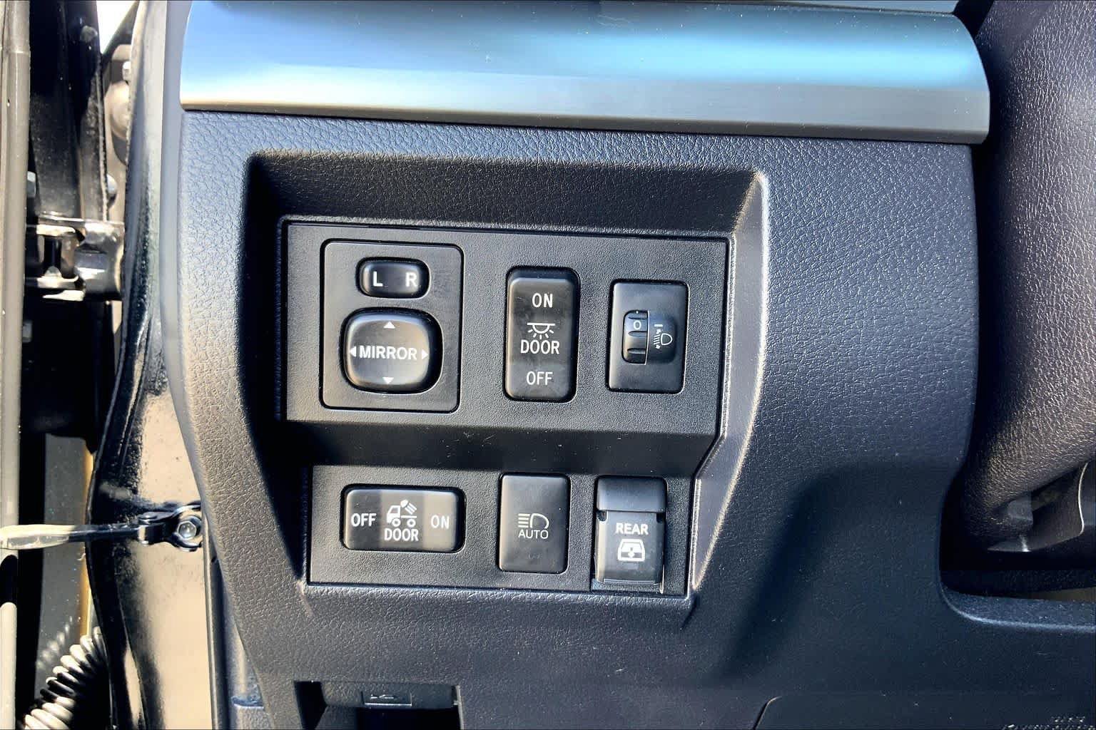 Used 2020 Toyota Tundra TRD Pro AWD/4WD image 33