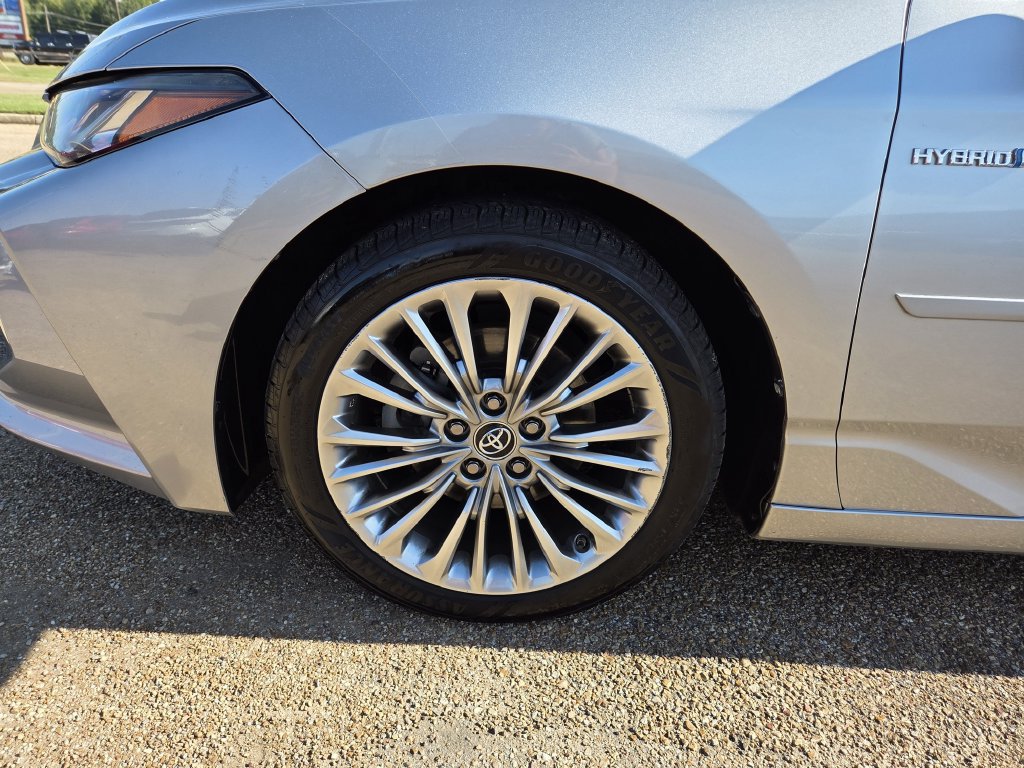 Used 2019 Toyota Avalon Limited w/ Advanced Safety Package FWD image 27