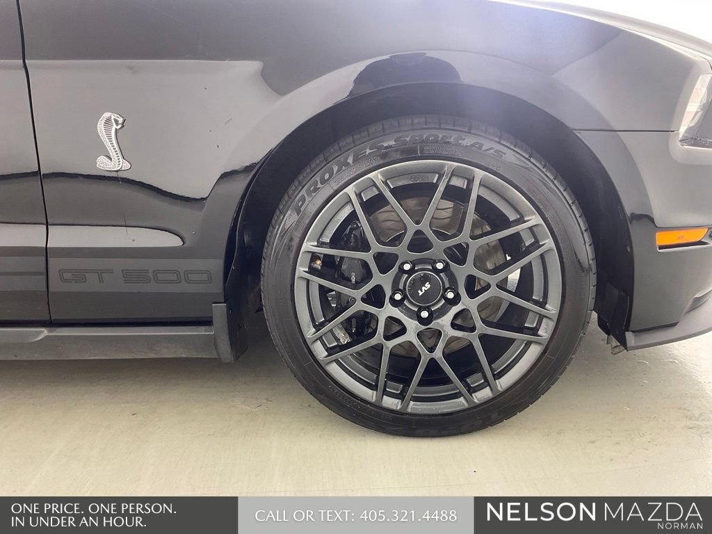 Used 2010 Ford Mustang Shelby GT500 RWD image 10