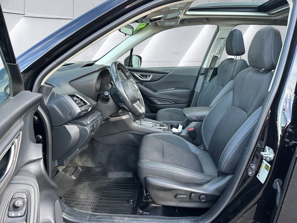 Used 2022 Subaru Forester Premium image 7