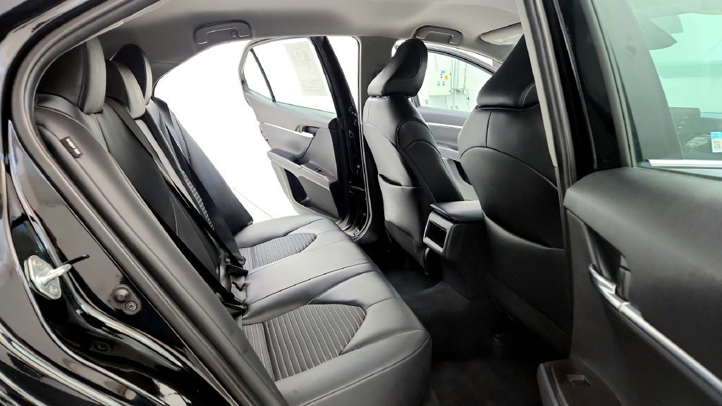 Certified 2024 Toyota Camry SE FWD image 18