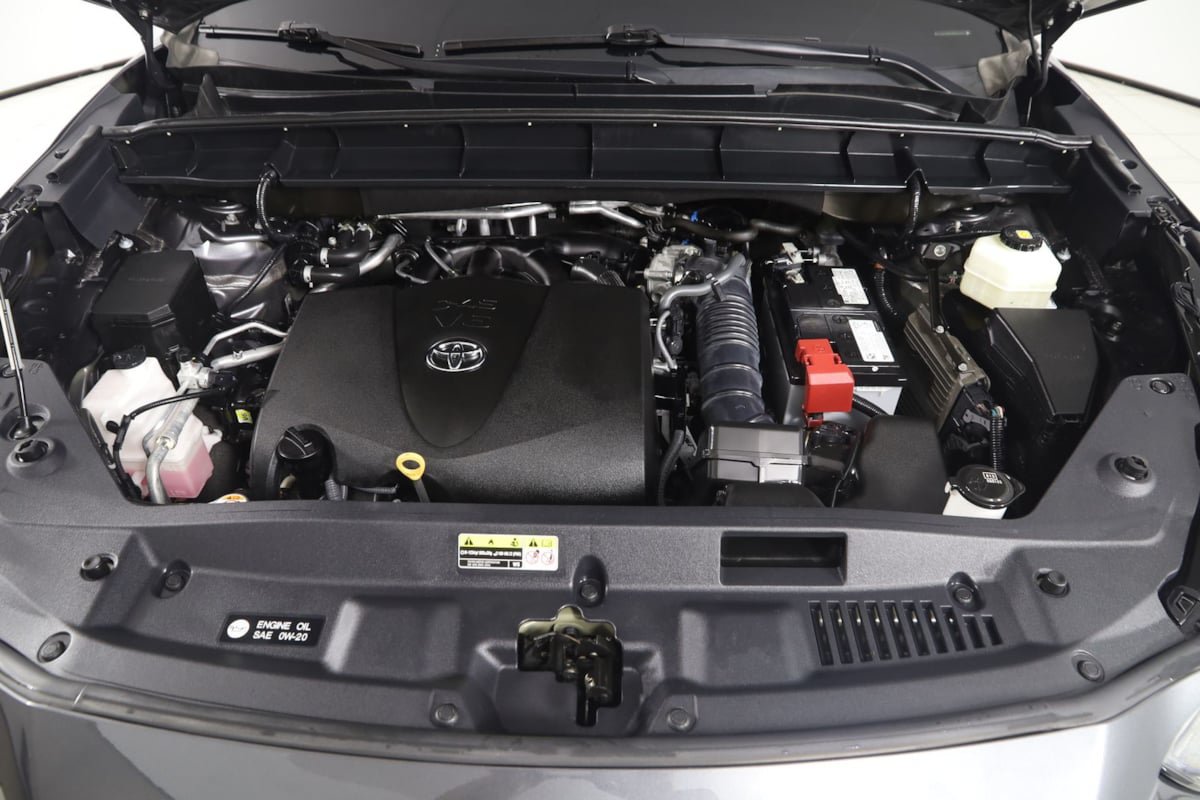 Used 2021 Toyota Highlander XLE AWD/4WD image 51