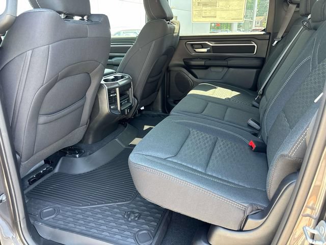 New 2026 RAM 1500 4x4 Crew Cab image 7