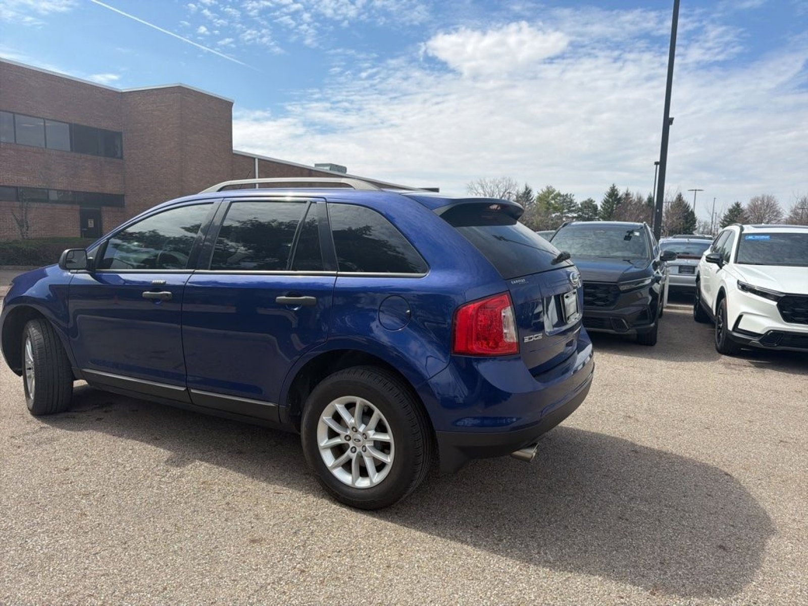 Used 2014 Ford Edge SE w/ Equipment Group 101A image 16