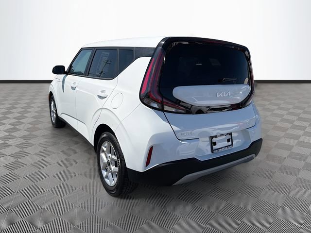 Used 2025 Kia Soul S FWD image 5