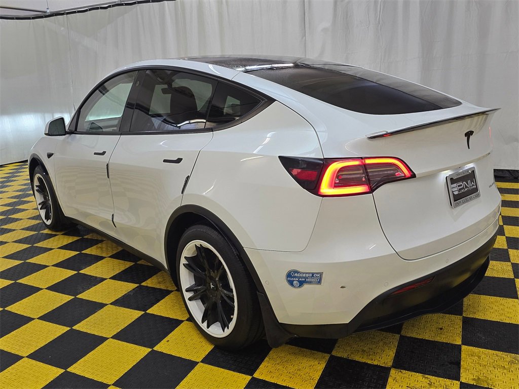 Used 2021 Tesla Model Y Long Range image 5