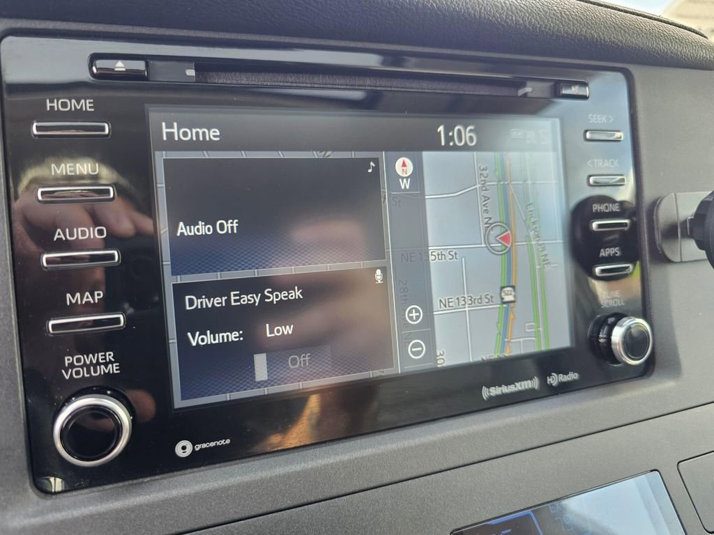 Used 2018 Toyota Sienna XLE w/ XLE Navigation Package AWD/4WD image 28