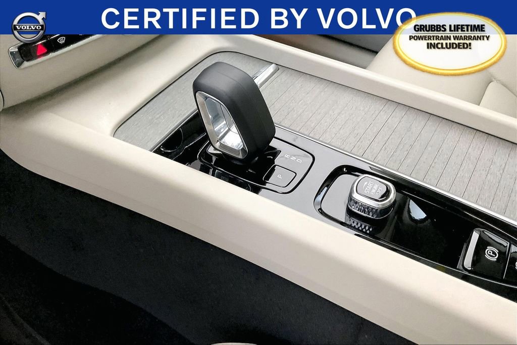 Used 2025 Volvo XC60 T8 Plus w/ Protection Package Premier image 19