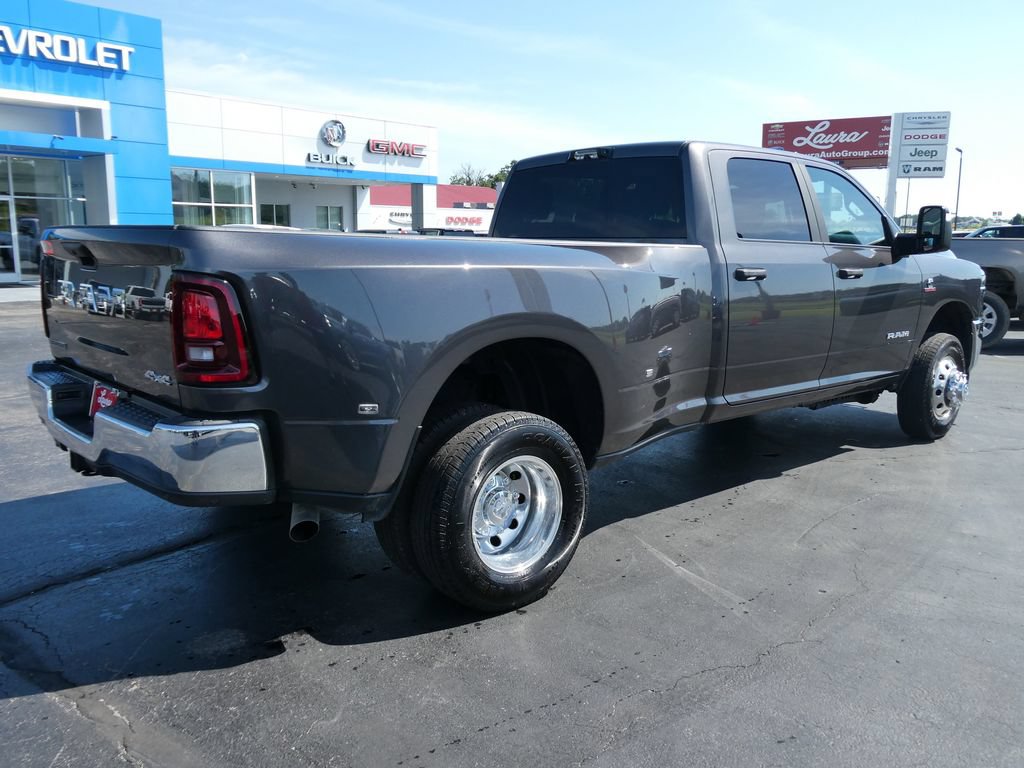 Used 2026 RAM 3500 Big Horn AWD/4WD image 5