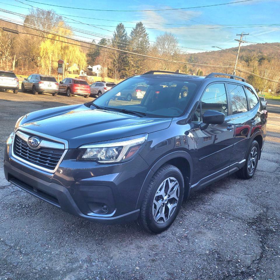 Used 2019 Subaru Forester Premium w/ All-Weather Package image 4