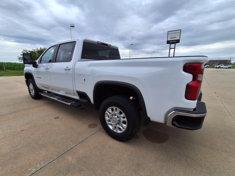 Used 2025 Chevrolet Silverado 2500 LT AWD/4WD image 6
