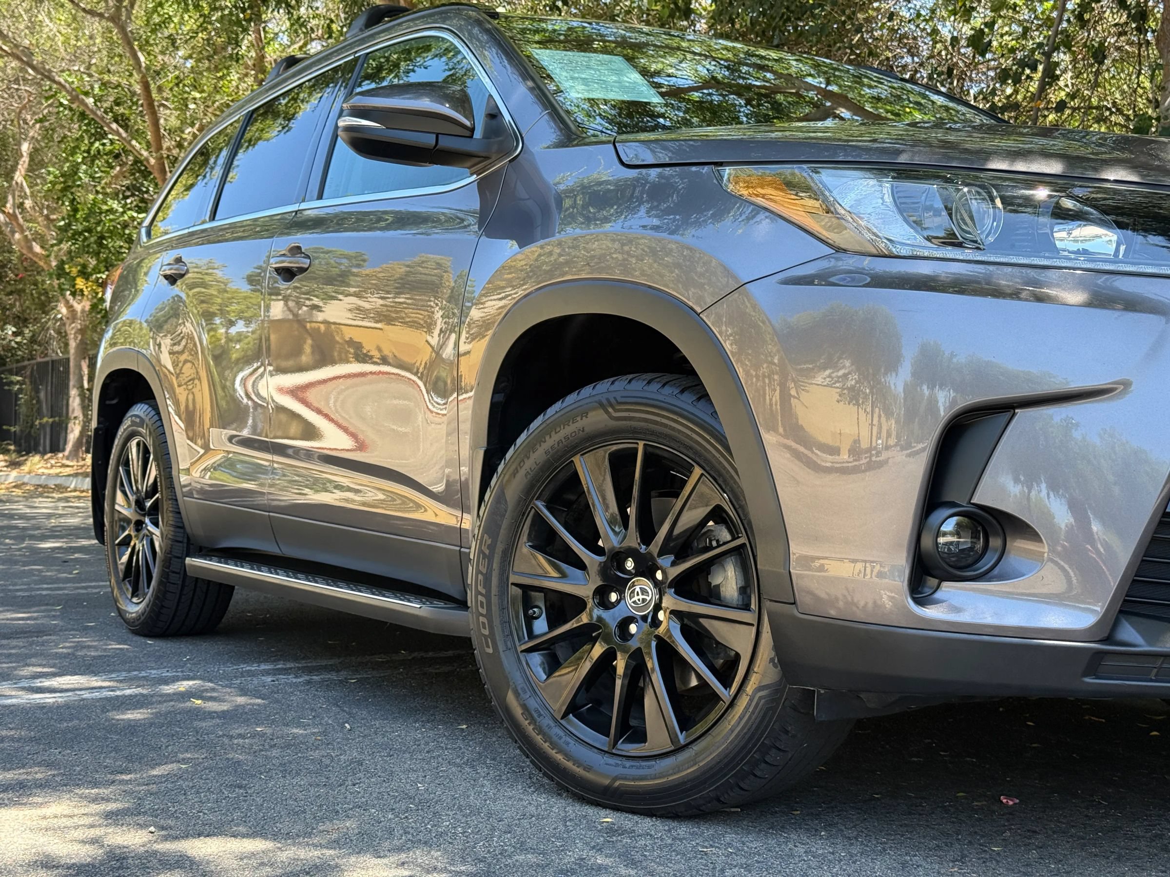 Used 2019 Toyota Highlander SE FWD image 37