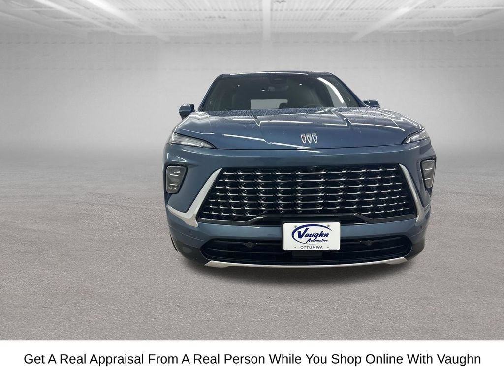 Used 2025 Buick Enclave Avenir w/ Super Cruise Package AWD/4WD image 4
