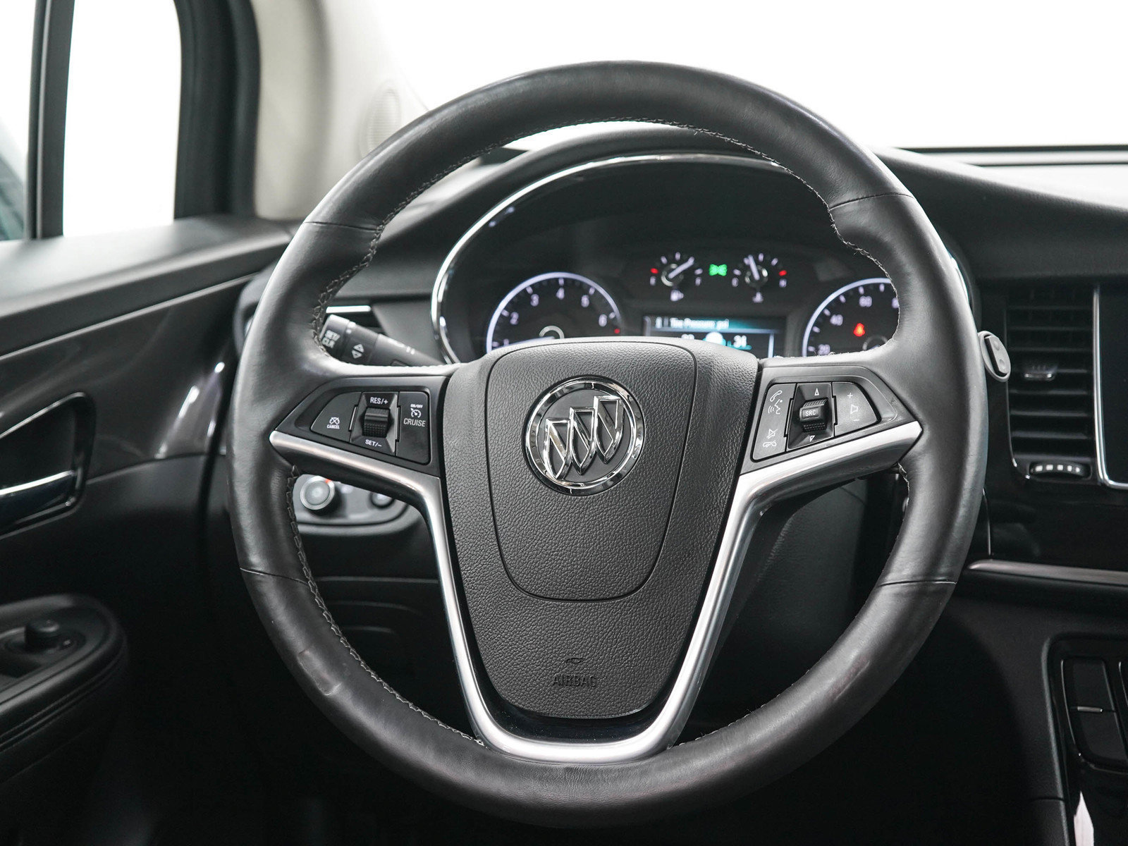 Used 2018 Buick Encore Essence AWD/4WD image 16
