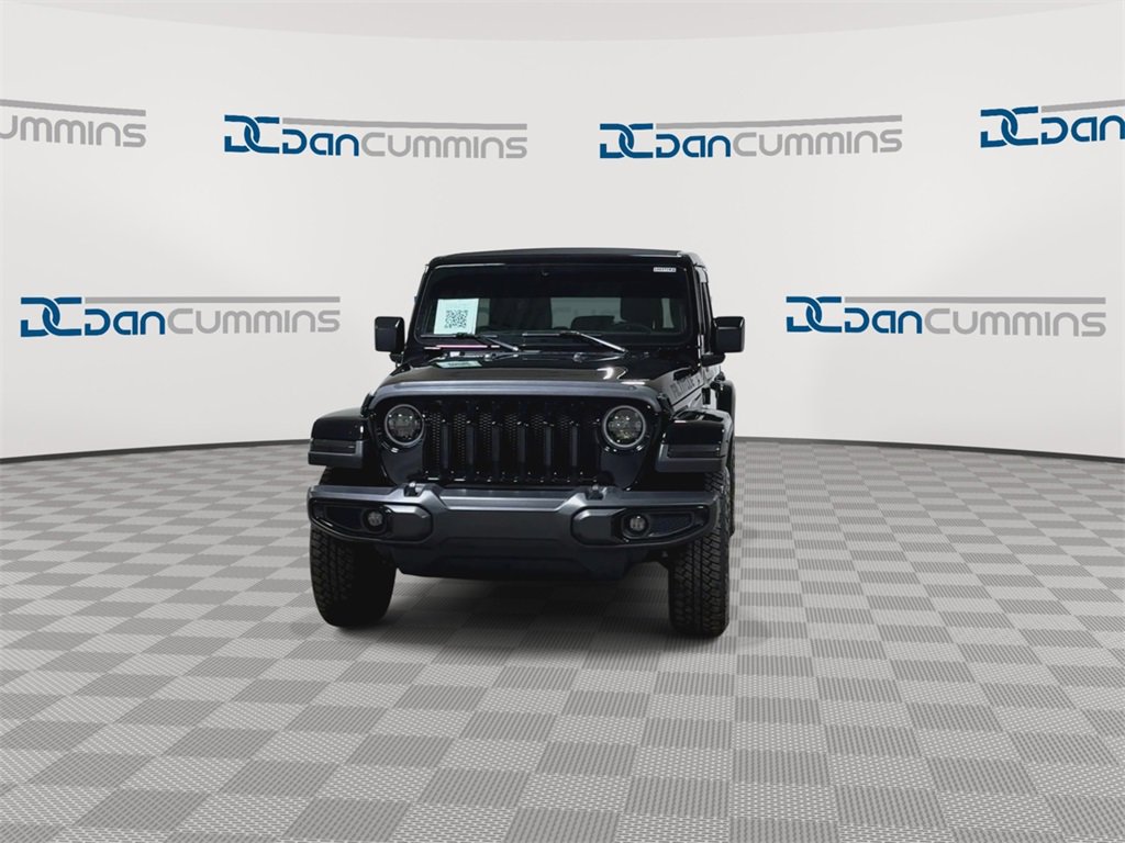 Used 2023 Jeep Wrangler Altitude image 4