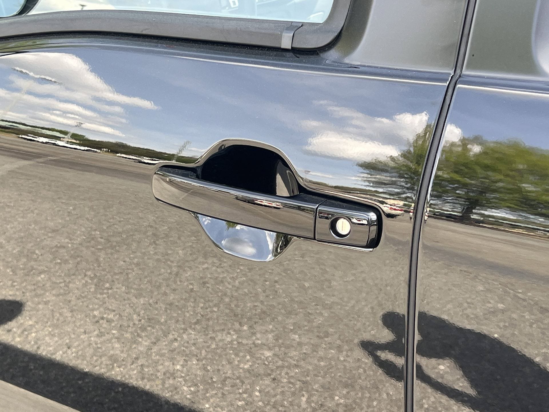 New 2026 Nissan Frontier SV w/ Tow Package AWD/4WD image 26