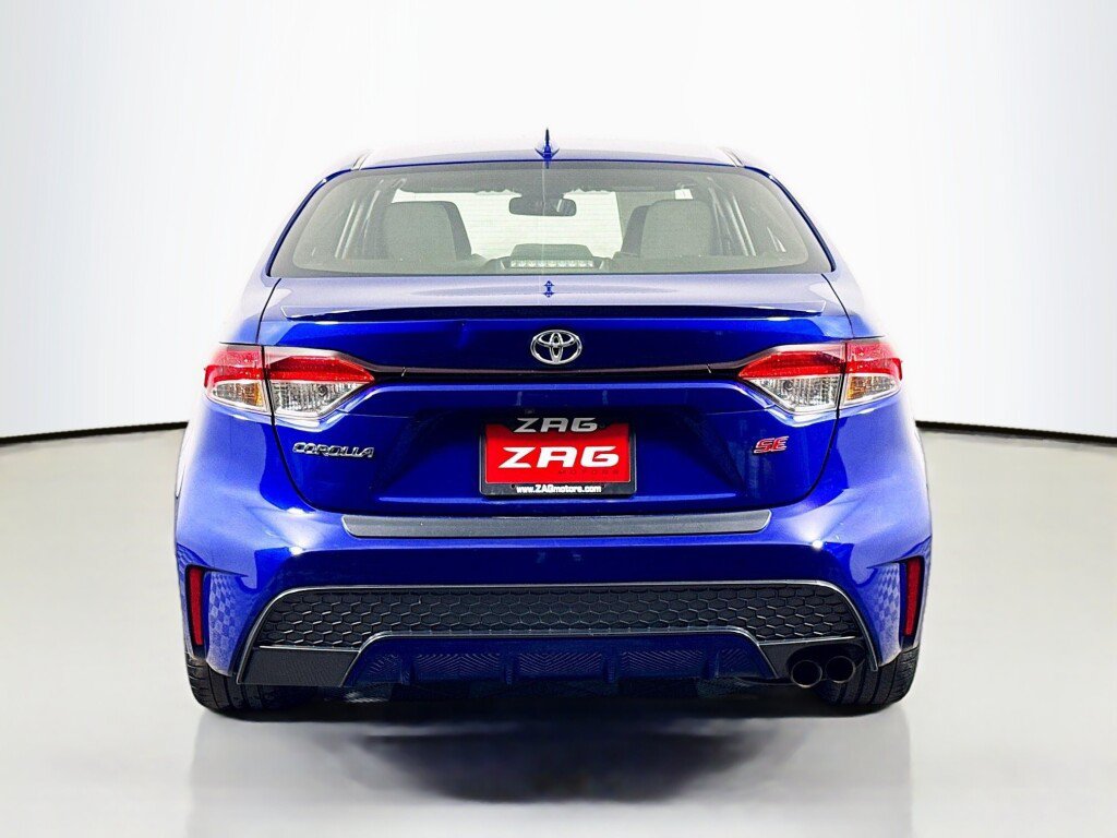 Used 2020 Toyota Corolla SE FWD image 4