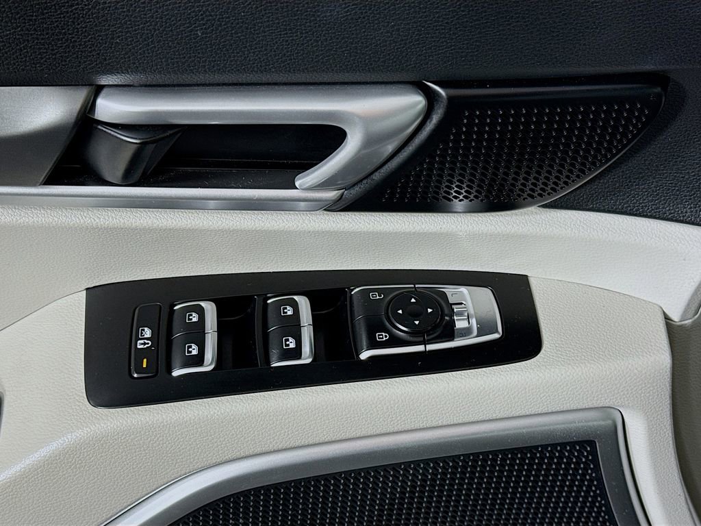 Used 2022 Kia Telluride S image 26