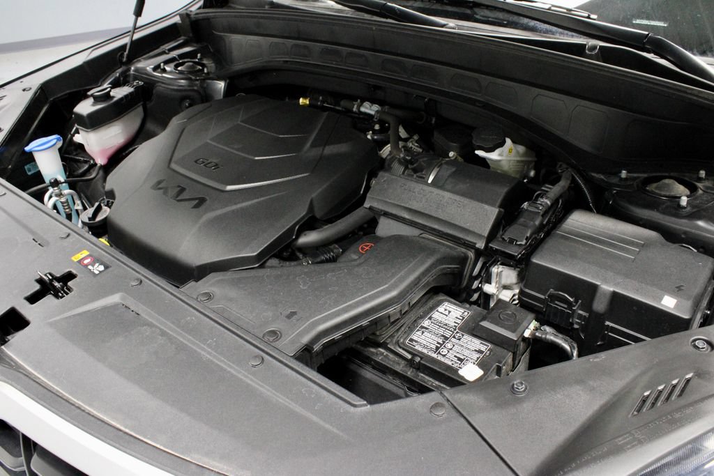 Used 2025 Kia Telluride S AWD/4WD image 18