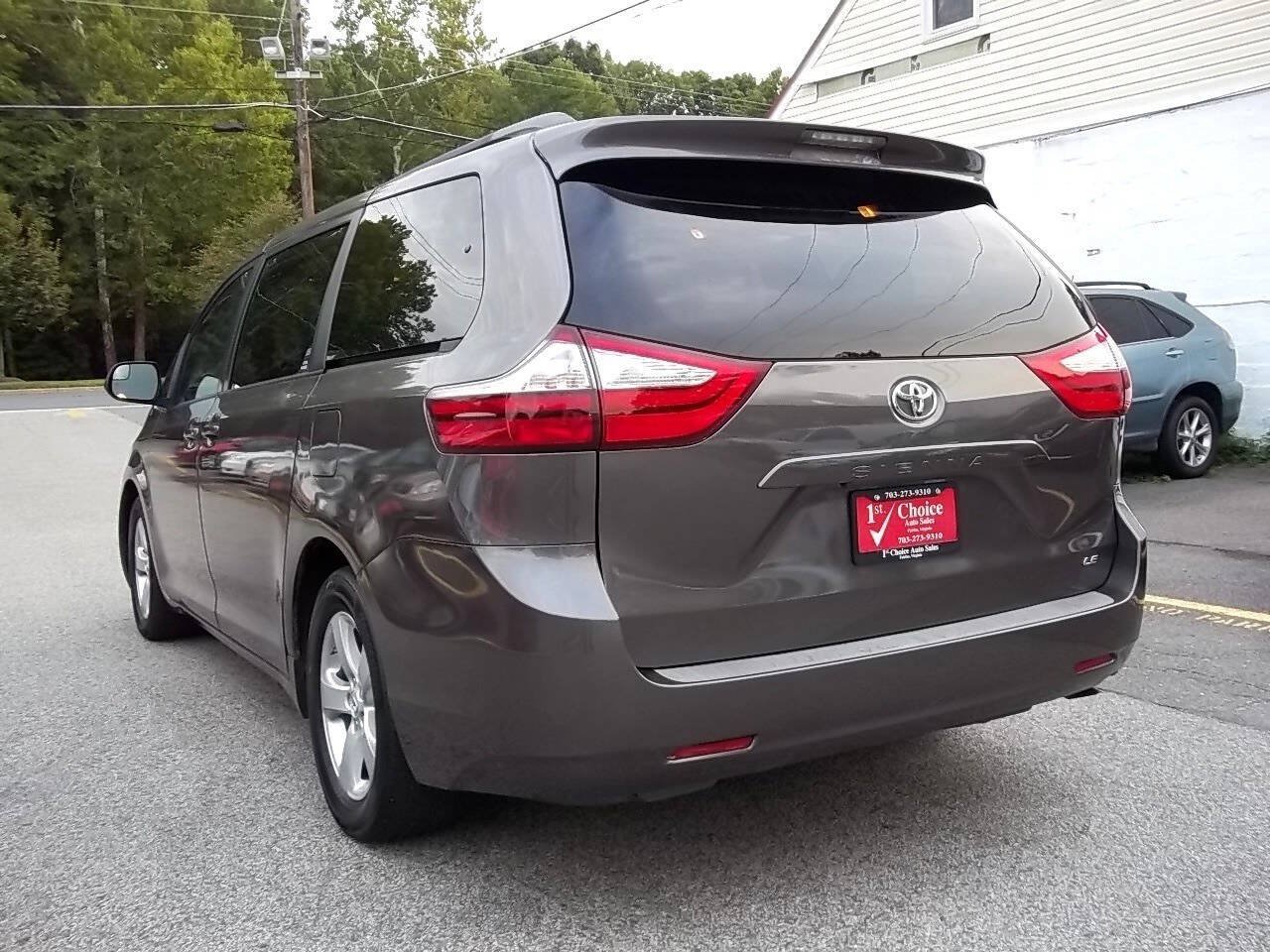 Used 2015 Toyota Sienna LE FWD image 3