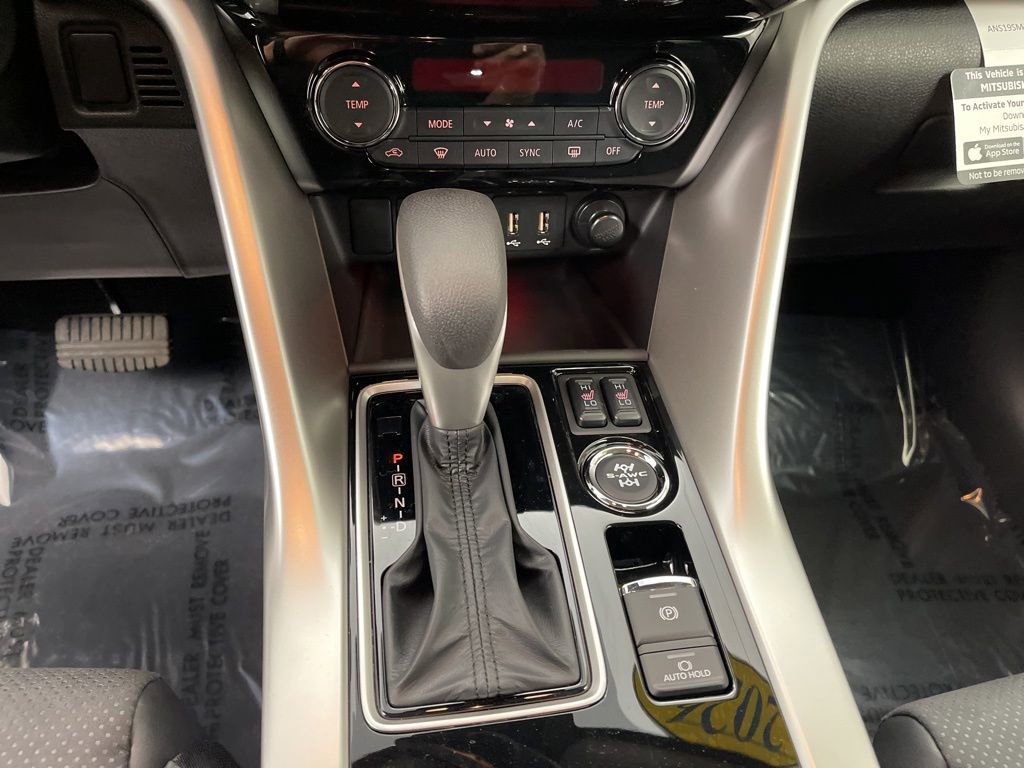 New 2026 Mitsubishi Eclipse Cross SE image 15