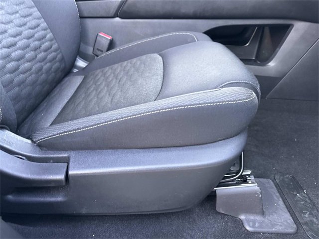 Used 2022 Nissan Pathfinder SV image 11