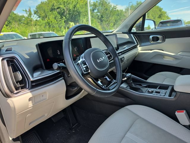 Certified 2025 Kia Sorento S w/ Panoramic Sunroof Package FWD image 14