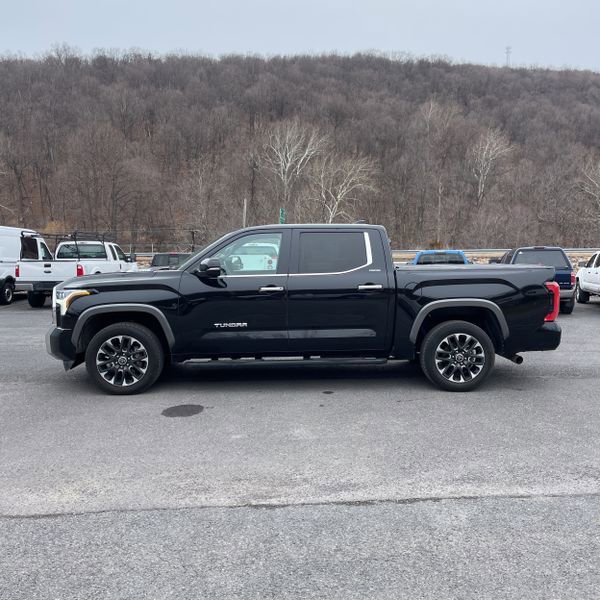 Used 2024 Toyota Tundra Limited image 2