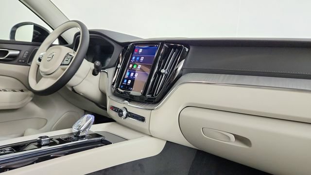 Certified 2025 Volvo XC60 B5 Ultra w/ Protection Package Premier AWD/4WD image 33
