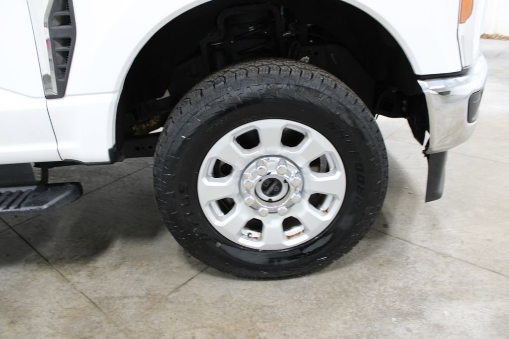 Used 2024 Ford F250 XLT image 45