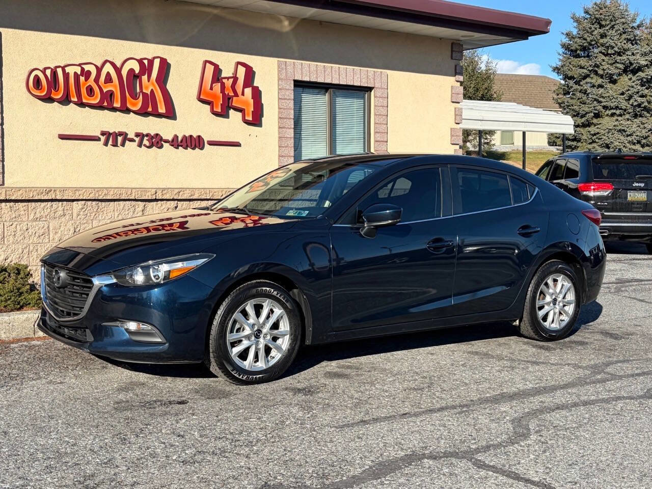 Used 2017 MAZDA MAZDA3 Sport w/ Preferred Equipment Package image 4