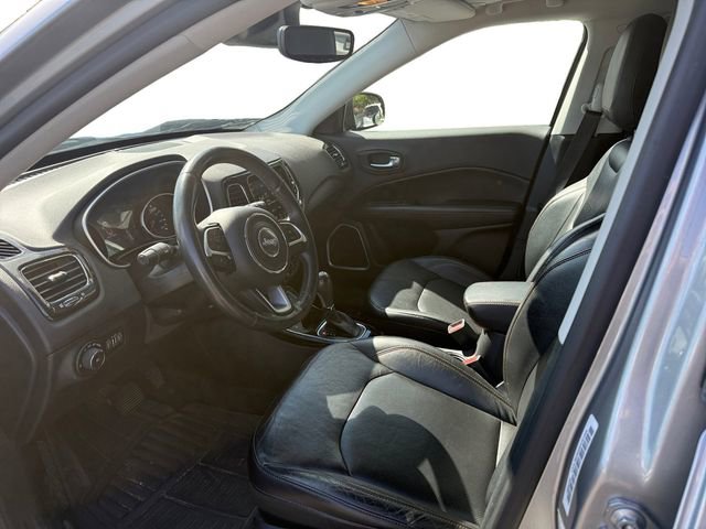 Used 2017 Jeep Compass Limited AWD/4WD image 9