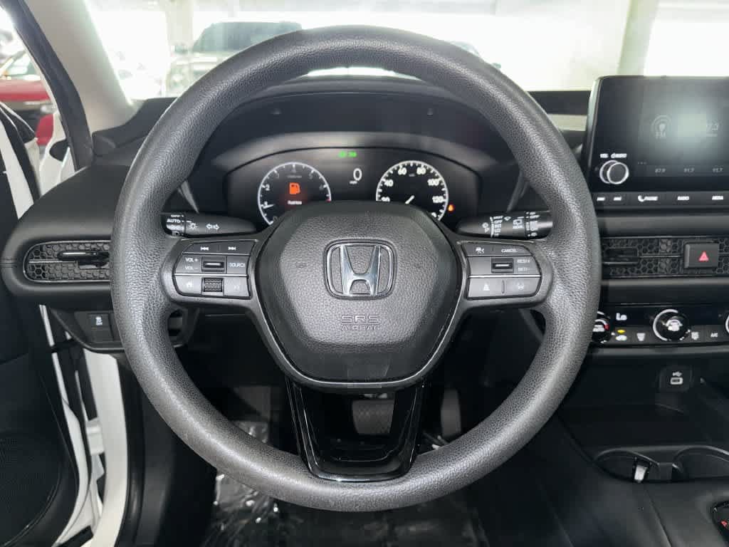 Used 2025 Honda HR-V LX image 14