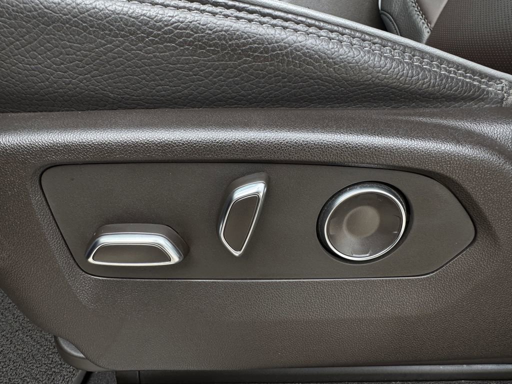 Used 2024 GMC Sierra 2500 Denali w/ Denali Reserve Package image 27