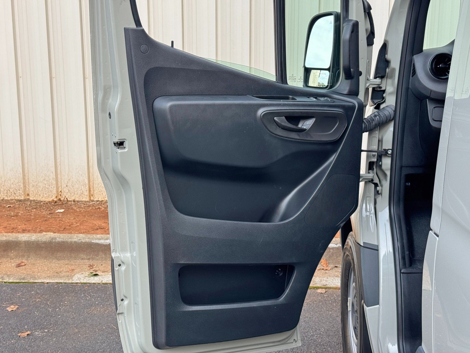 Used 2022 Mercedes-Benz Sprinter 2500 image 37