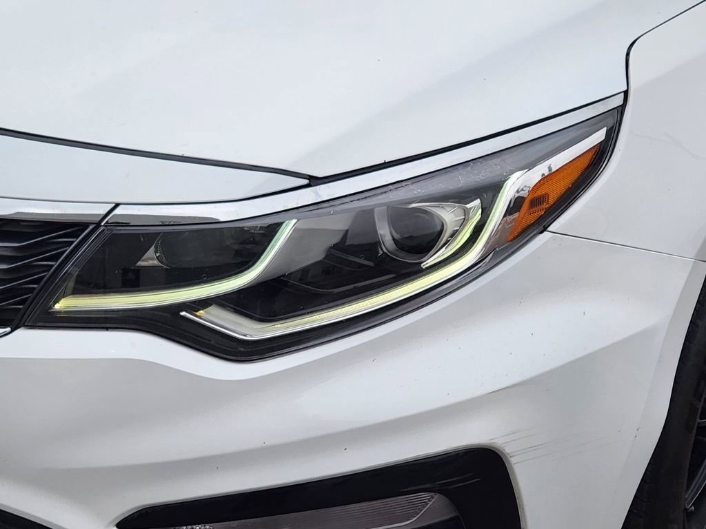 Used 2020 Kia Optima LX image 8