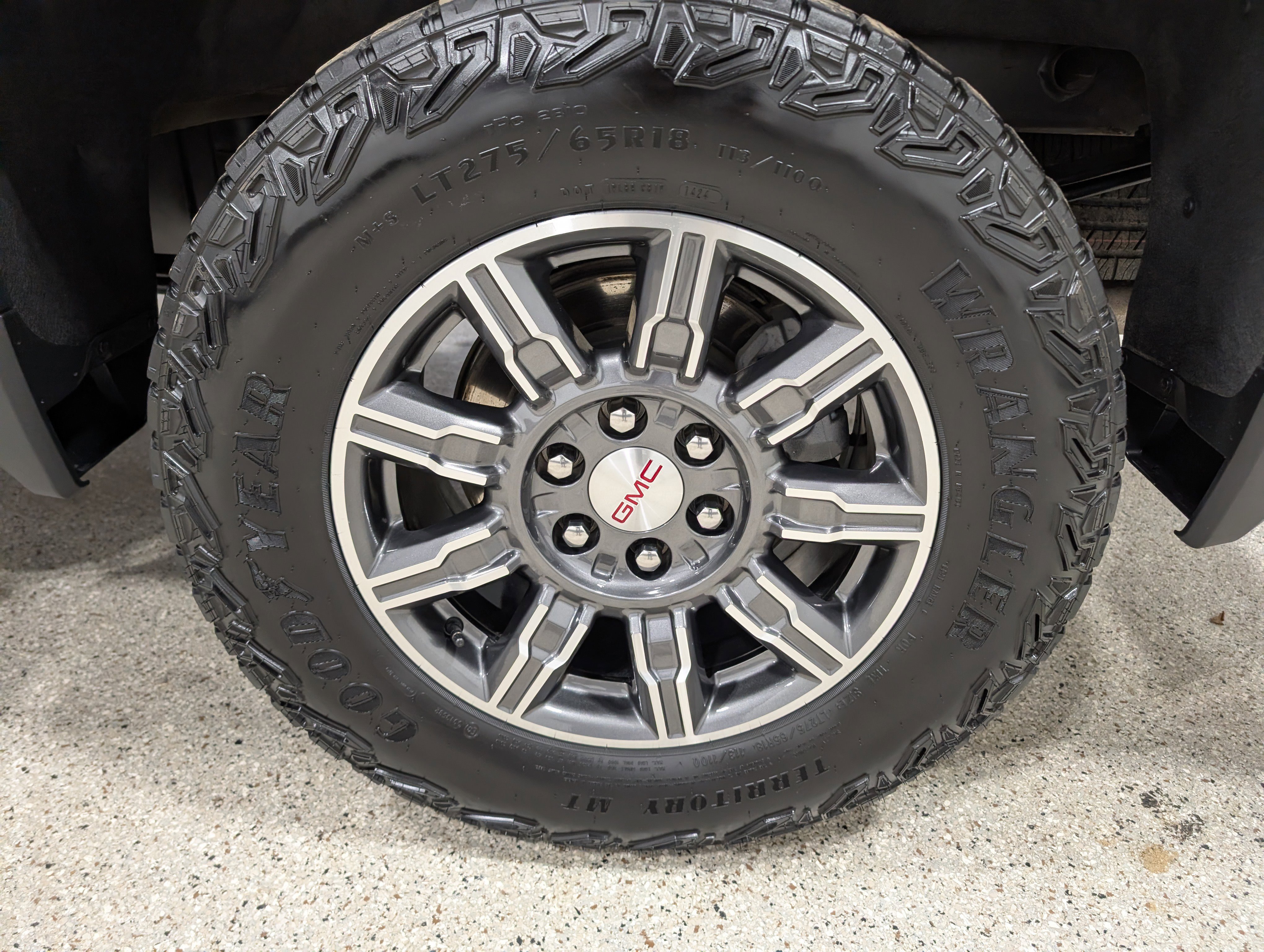 Used 2024 GMC Sierra 1500 AT4 w/ Technology Package image 13