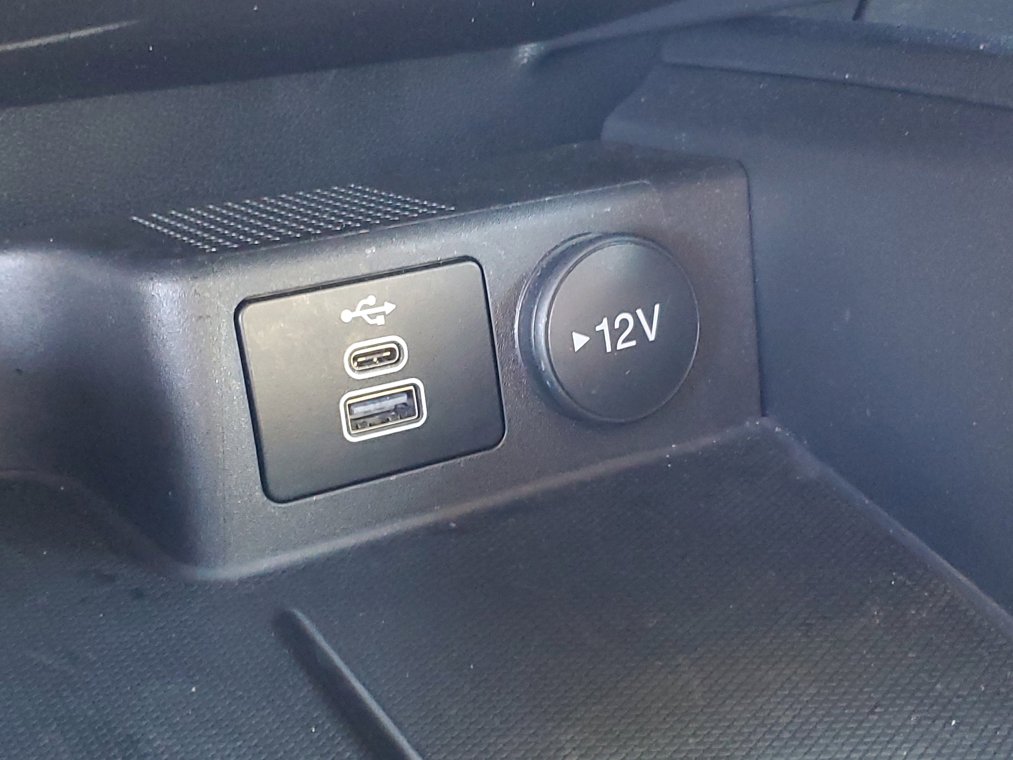 Used 2025 Ford Escape Active image 9