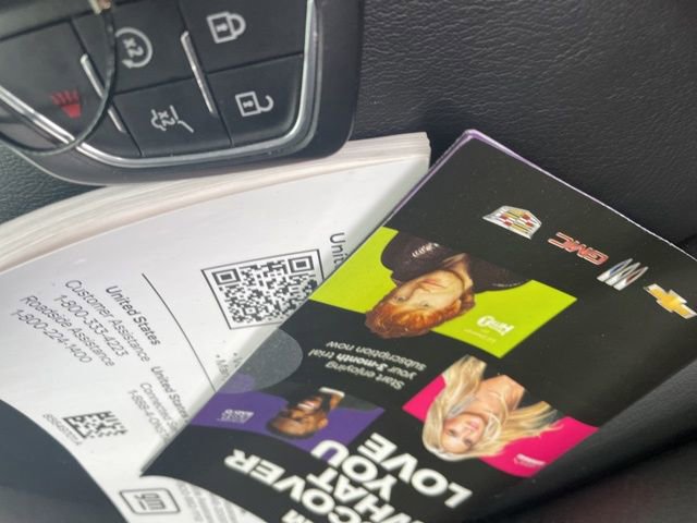 Used 2025 Cadillac XT4 Premium Luxury image 20